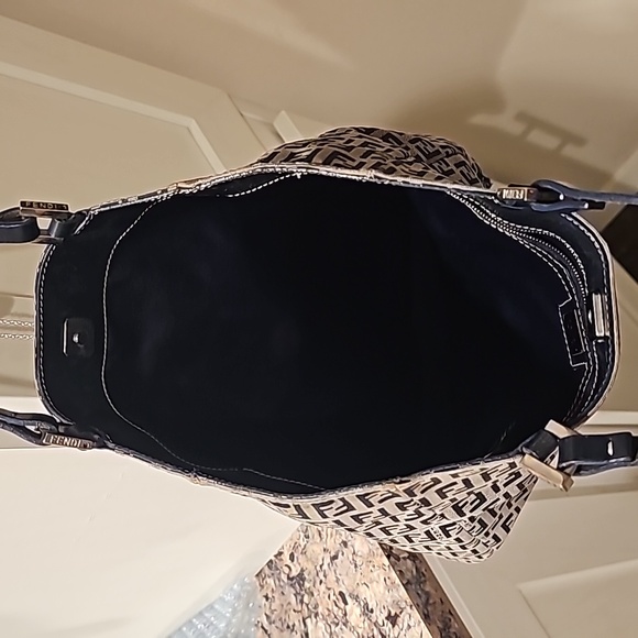 ***SOLD!!*** Fendi Zucca Totebag! COA included - Picture 12 of 13